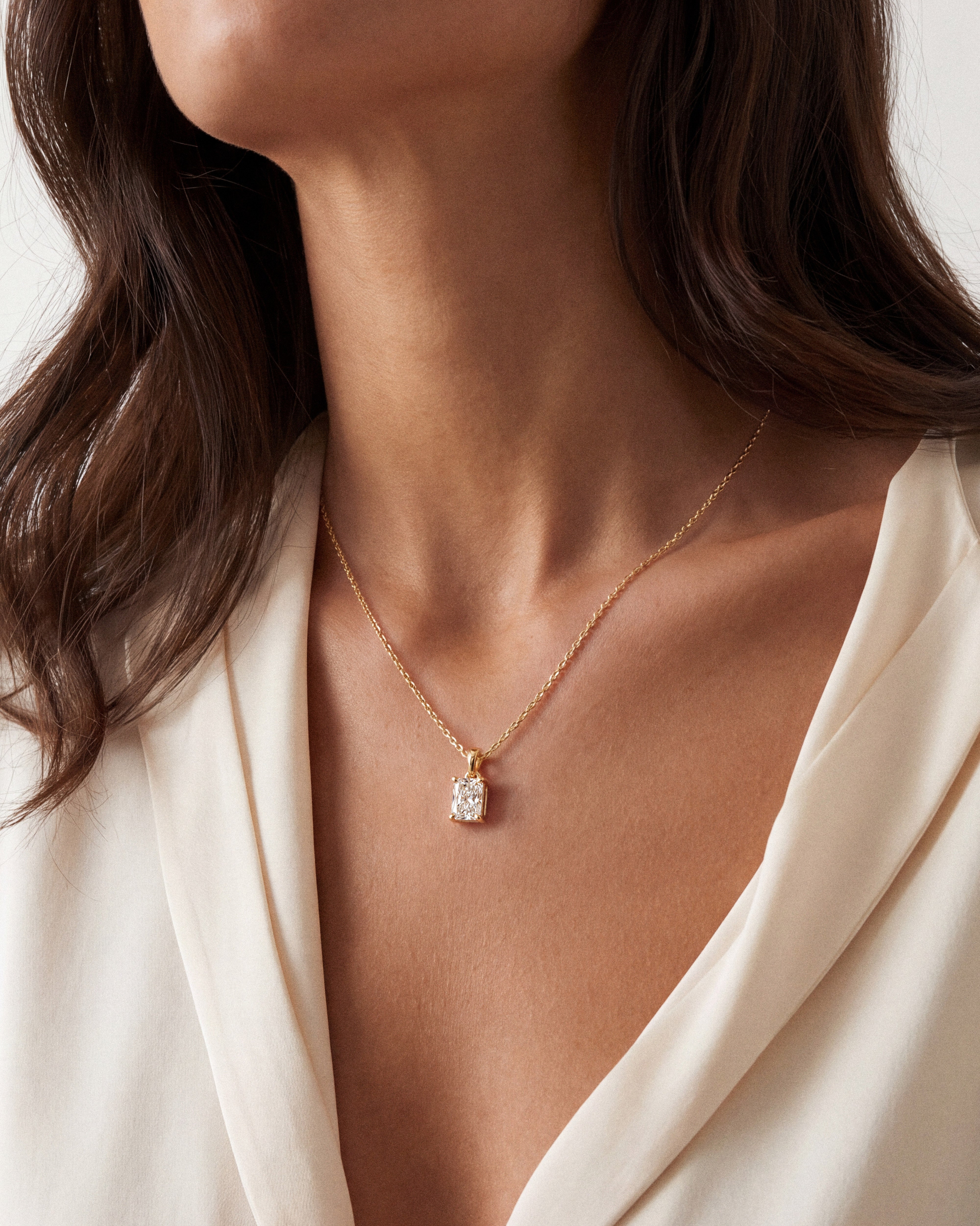 Radiant Cut Solitaire Pendant (1.00 CT)