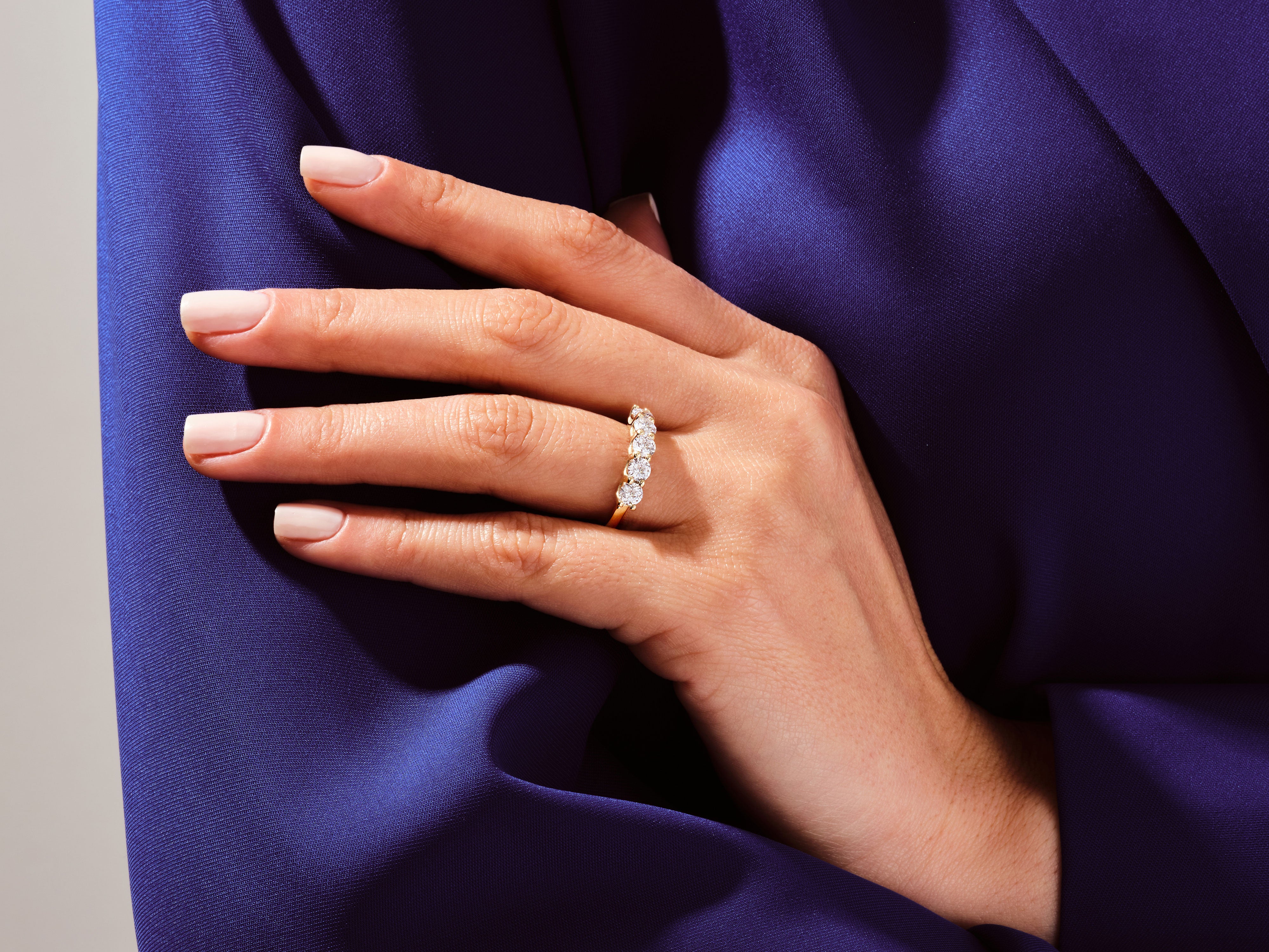 U-Prong Five Stone Diamond Anniversary Band (1.00 CT TW)