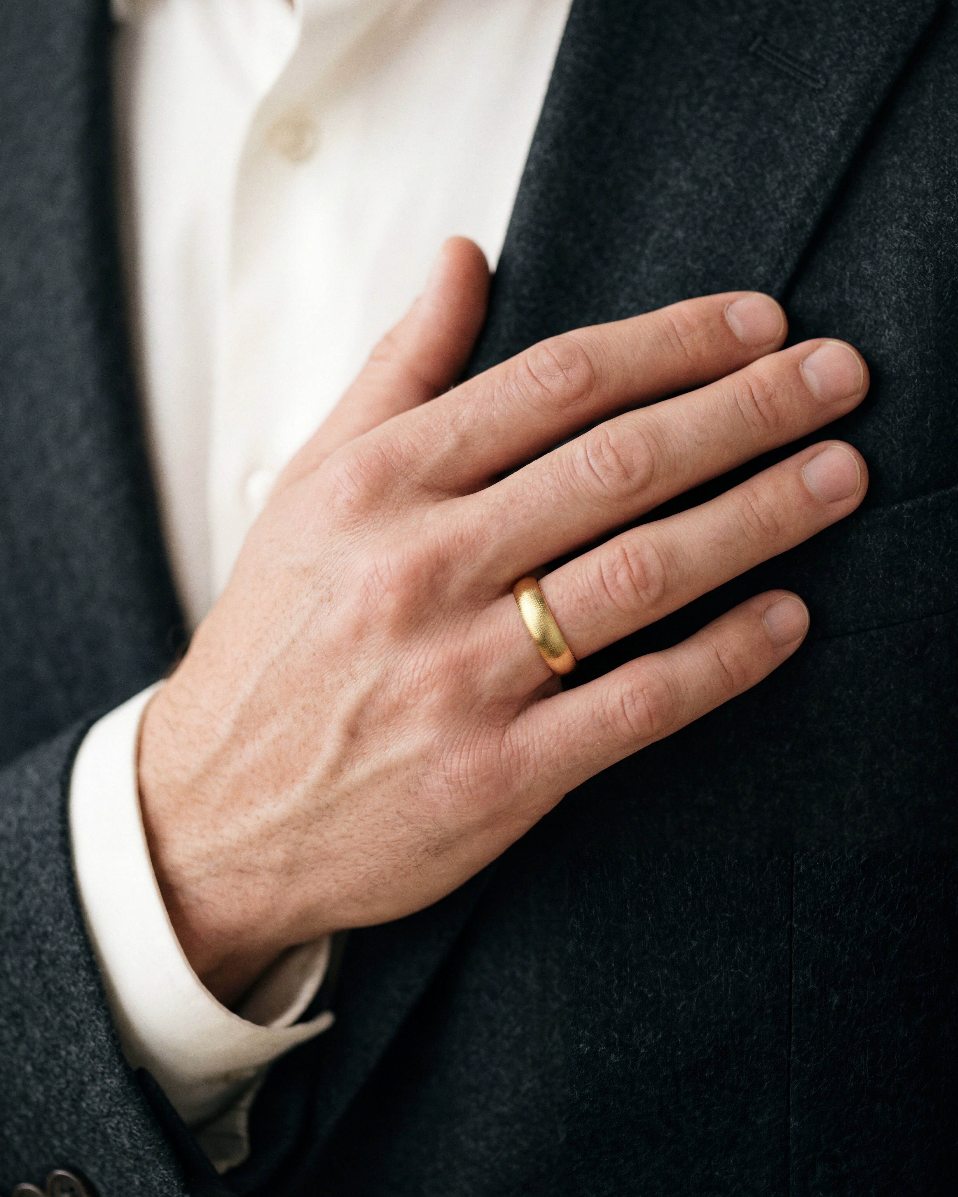 6mm Classic Dome Men's Wedding Band - Matte Brushed