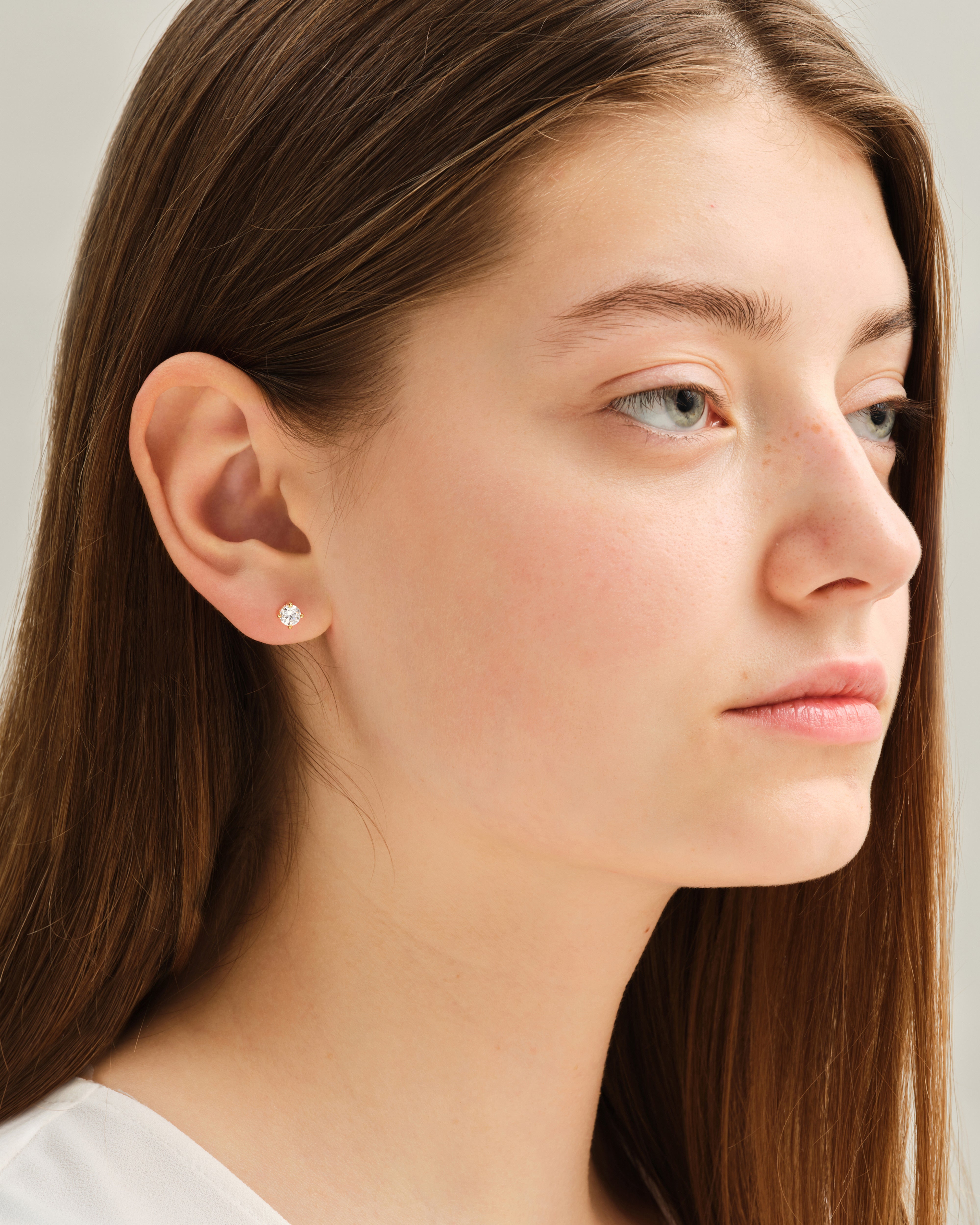 Round Cut Stud Earrings (0.75 ct tw)