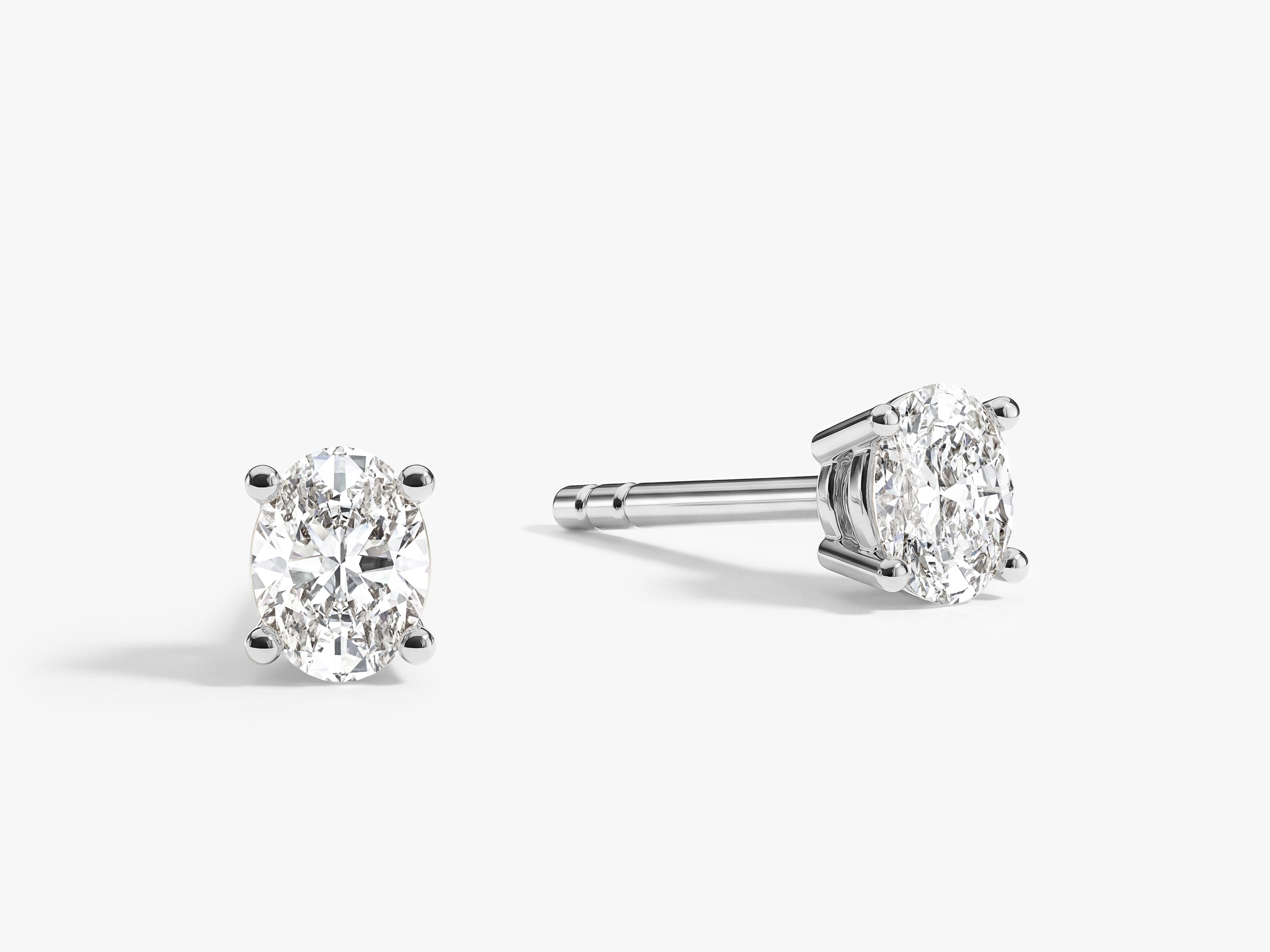 Oval Cut Stud Earrings (0.25 ct tw)