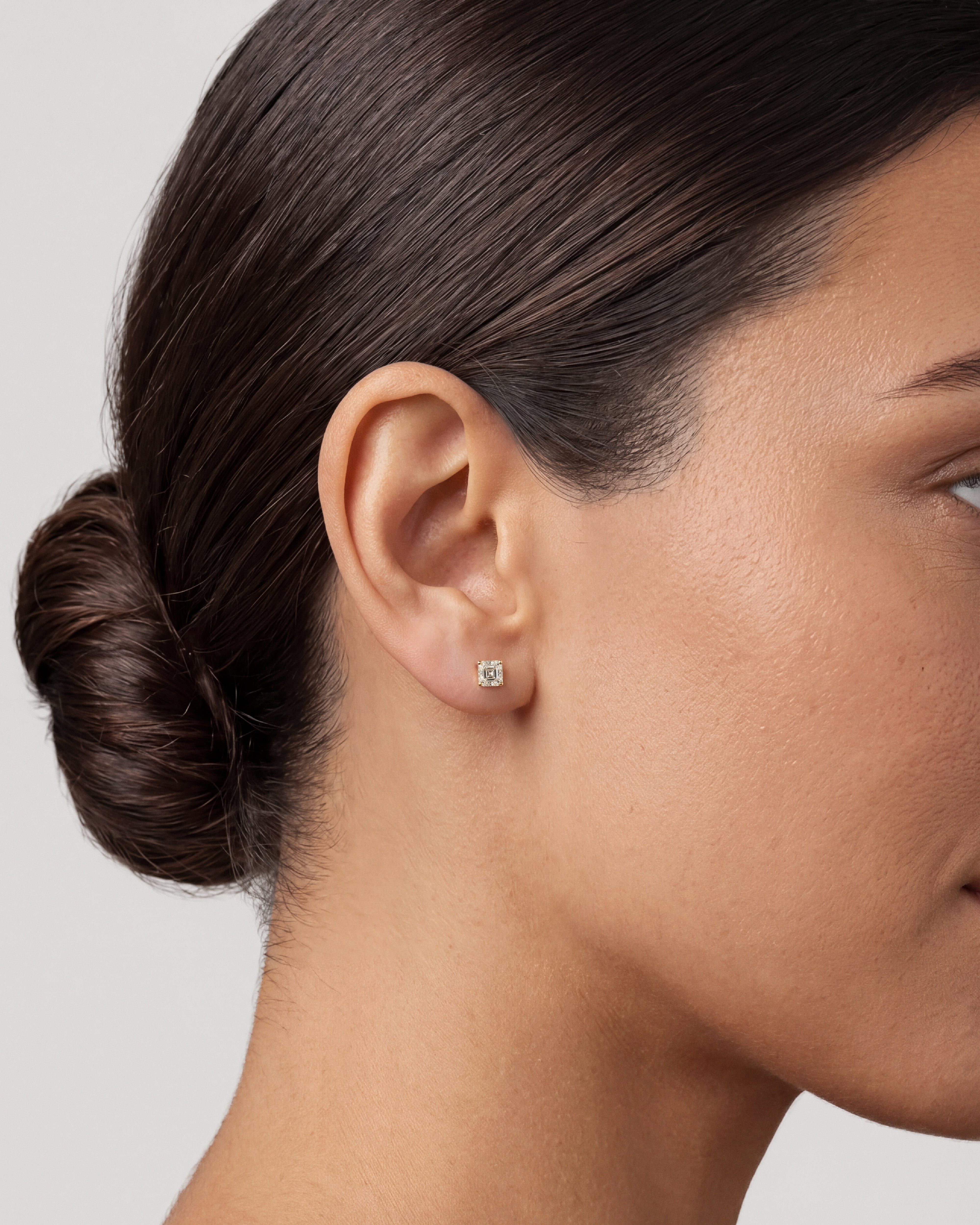 Asscher Cut Stud Earrings (0.50 ct tw)