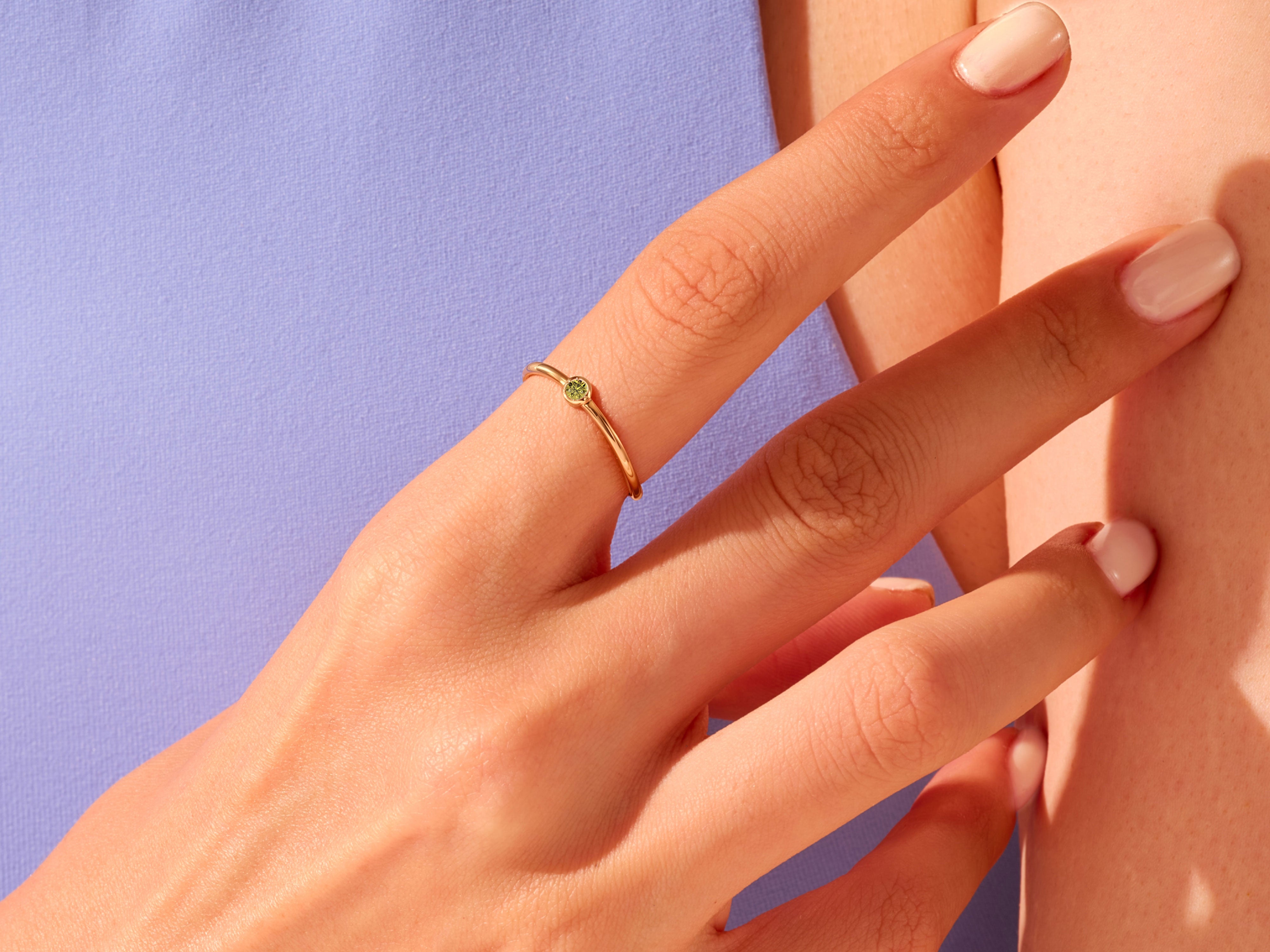 Bezel Set Round Peridot Ring in 14K Solid Gold