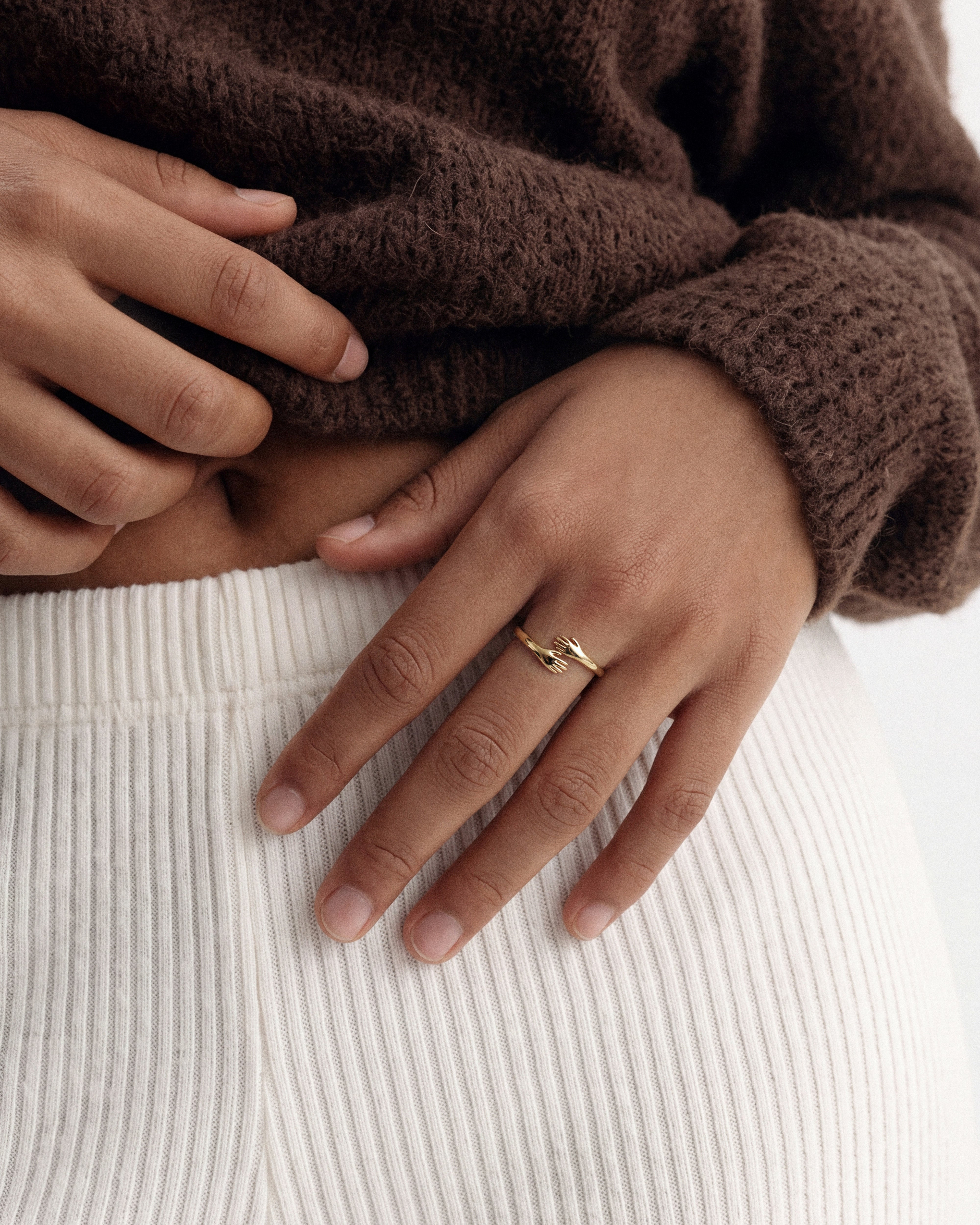 Hugging Hand Ring