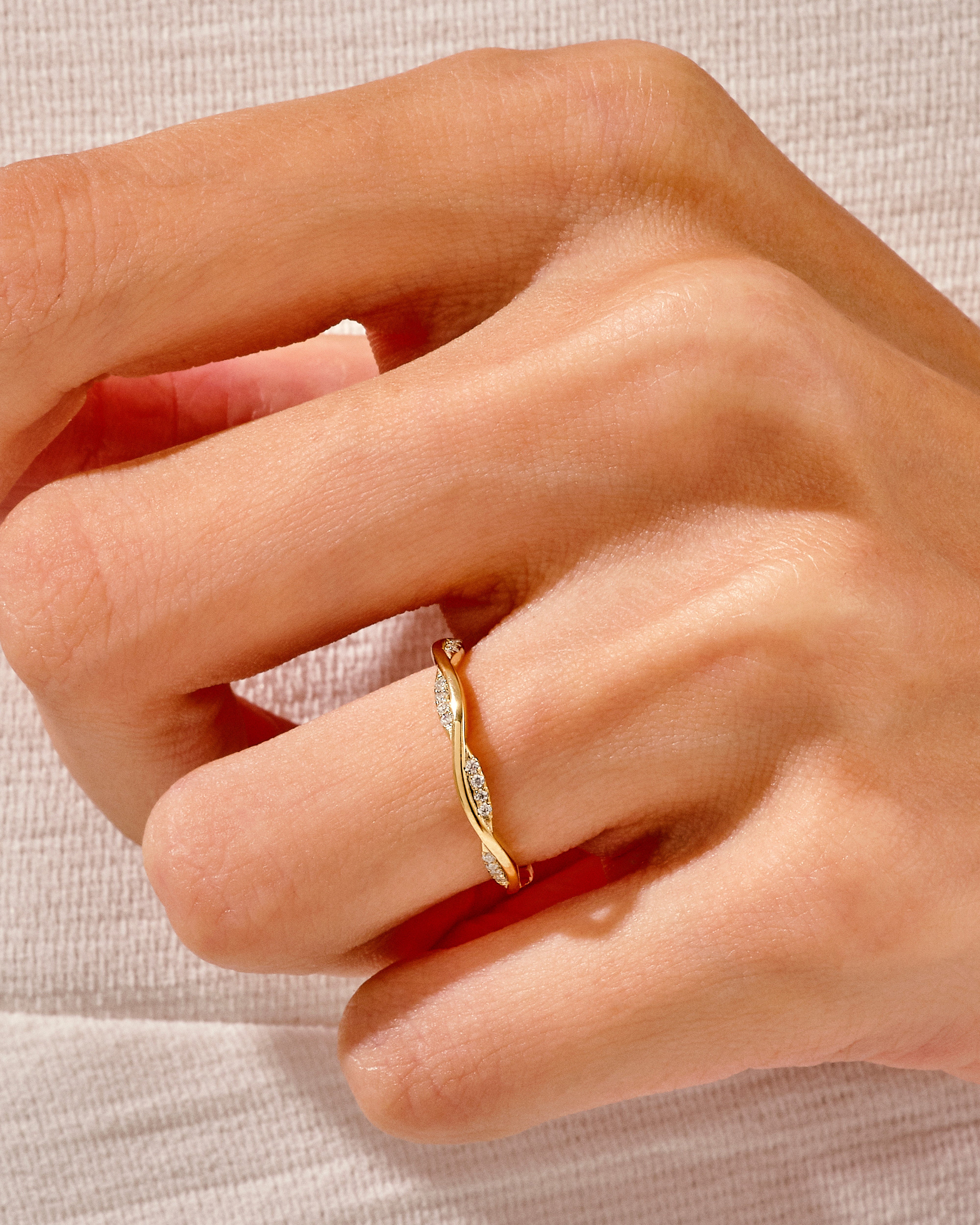 Twisted Vine Wedding Band