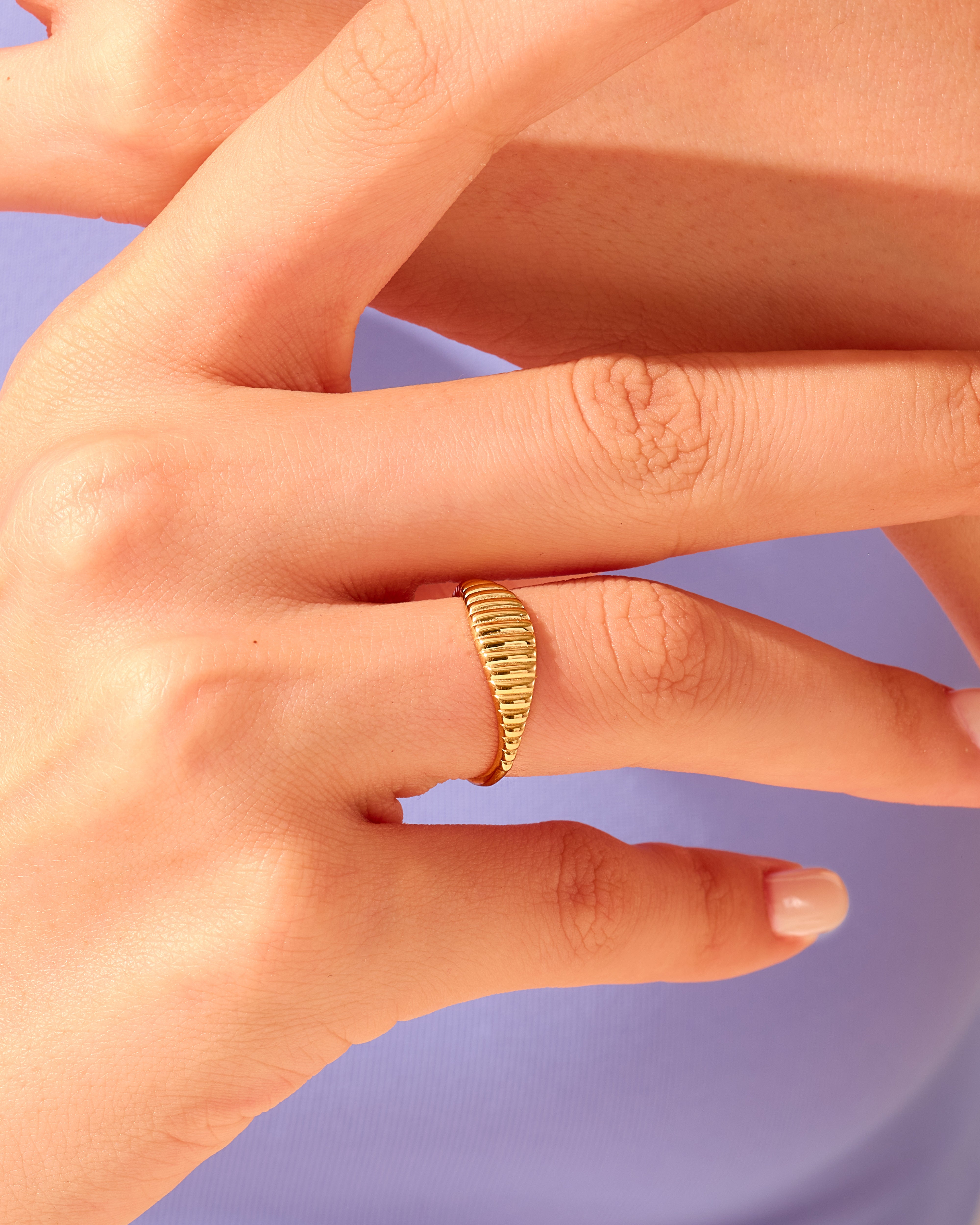 Minimalist Wavy Signet Ring