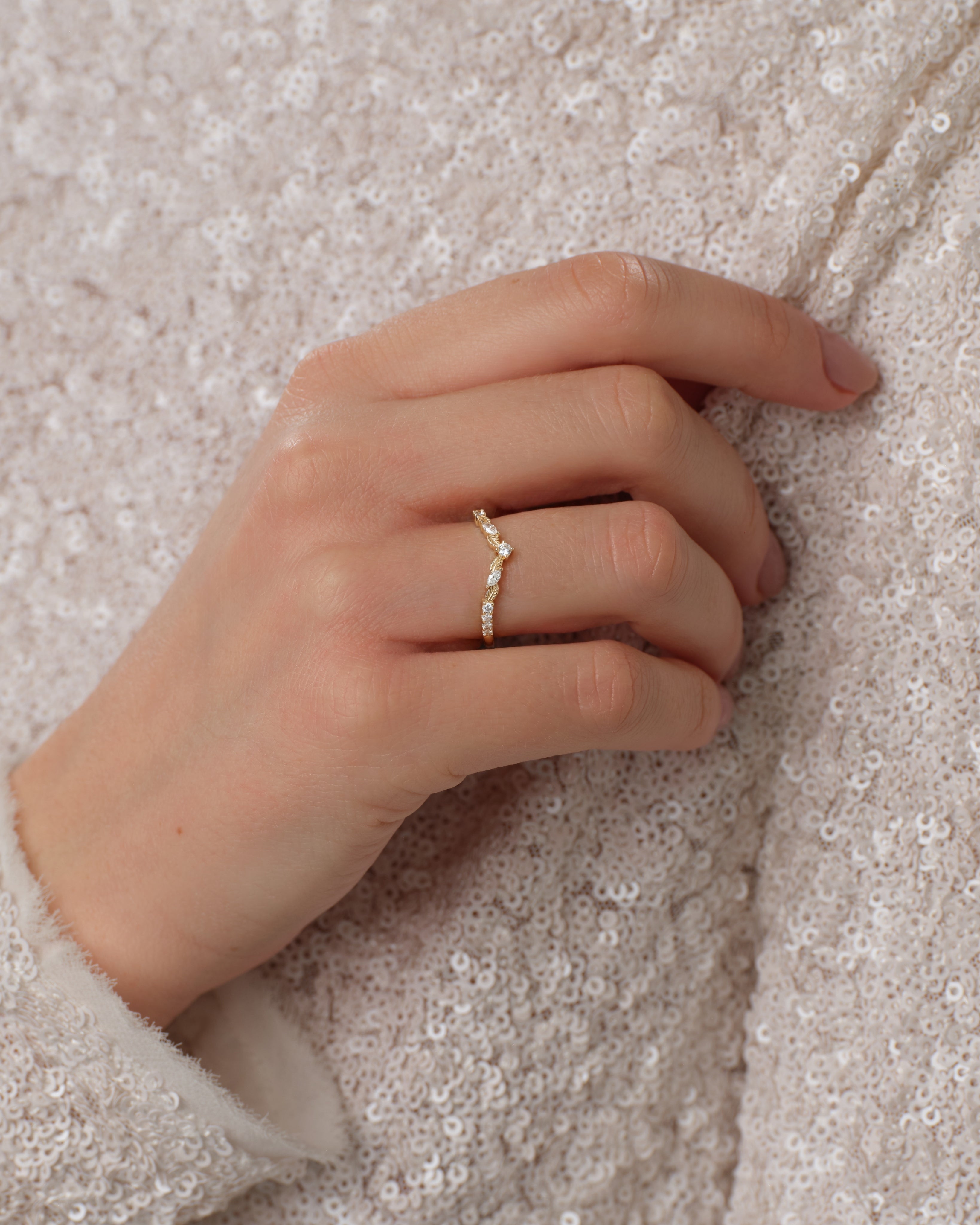 Petal Nesting Wedding Band (0.20 CT TW)