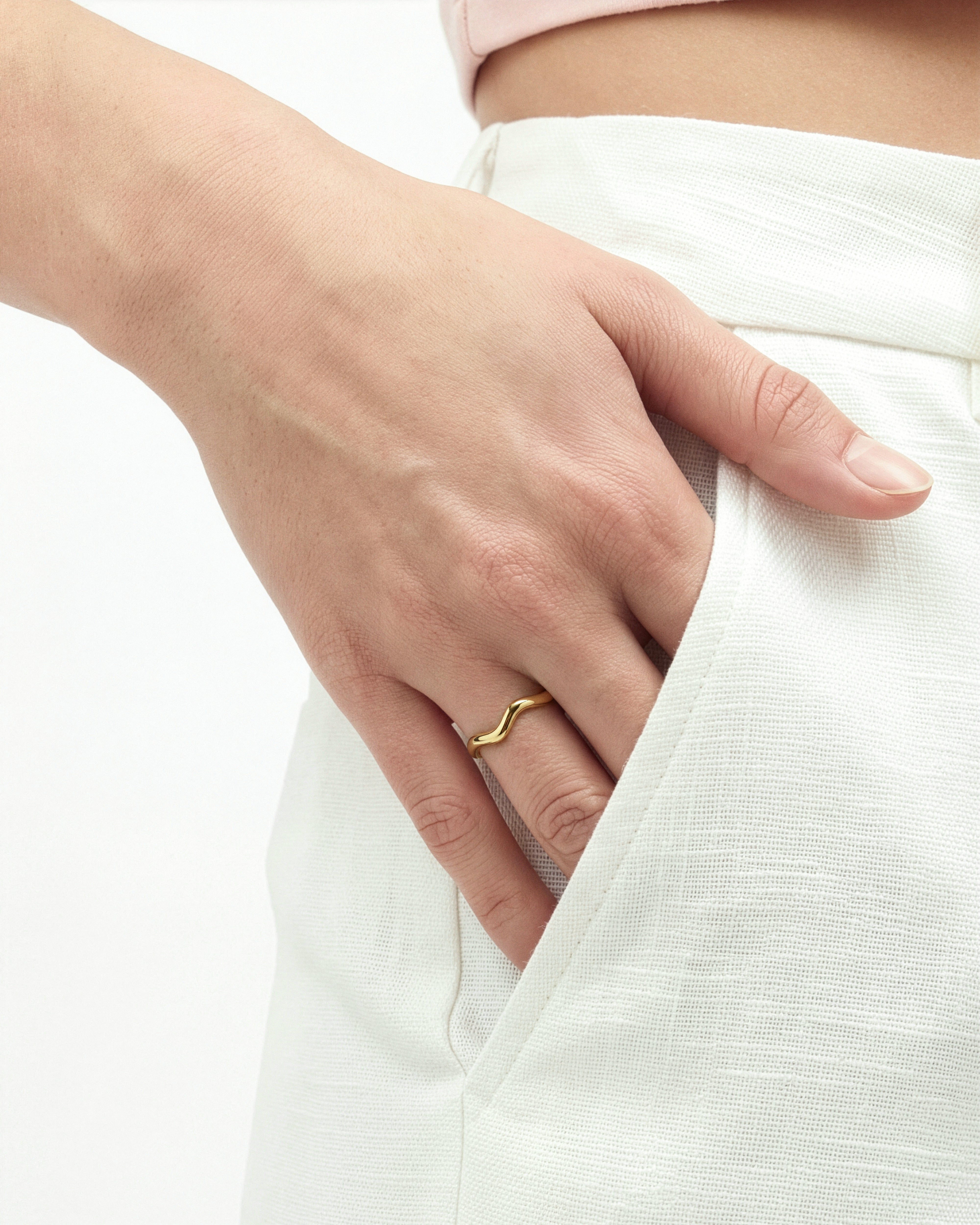 Fluid Wave Ring