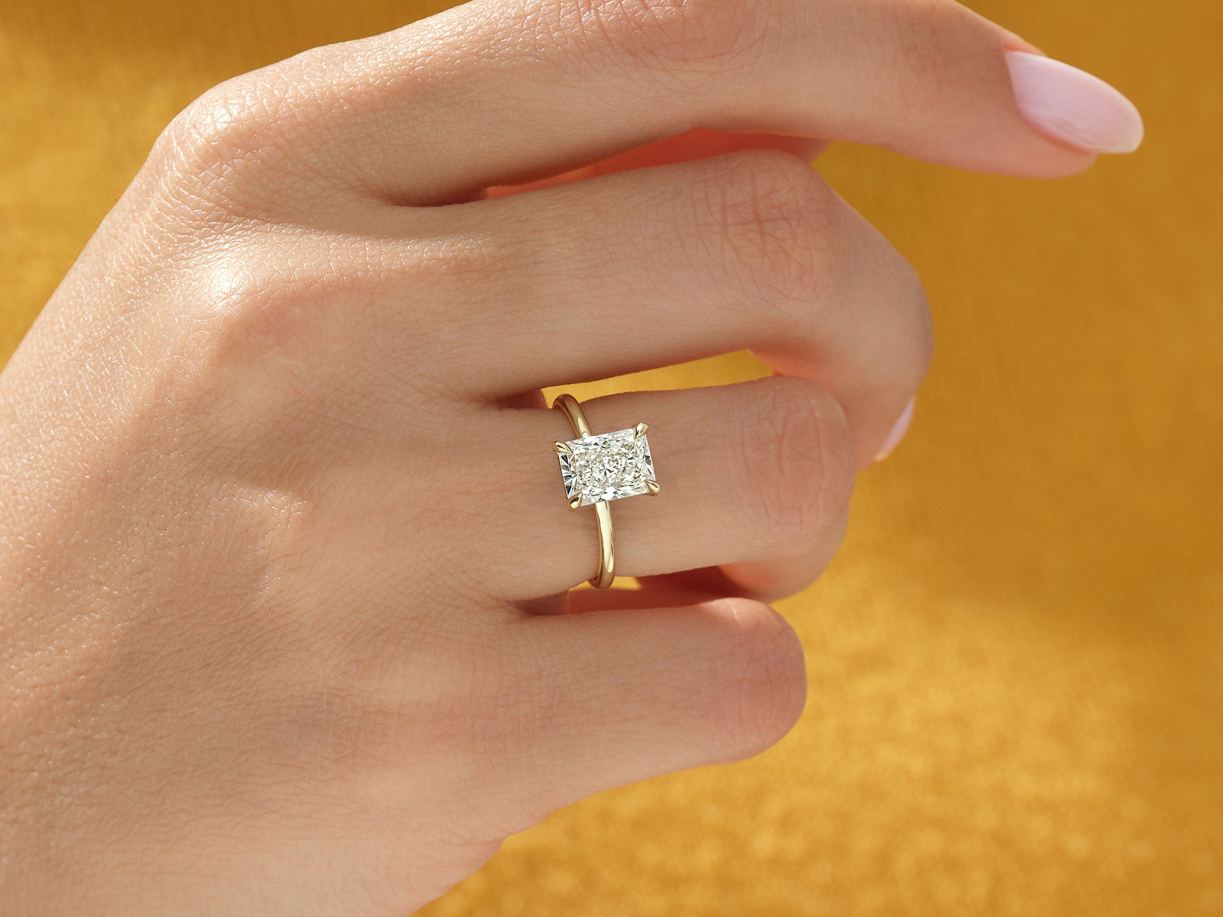 Radiant Cut Solitaire Diamond Engagement Ring (1.50 CT)