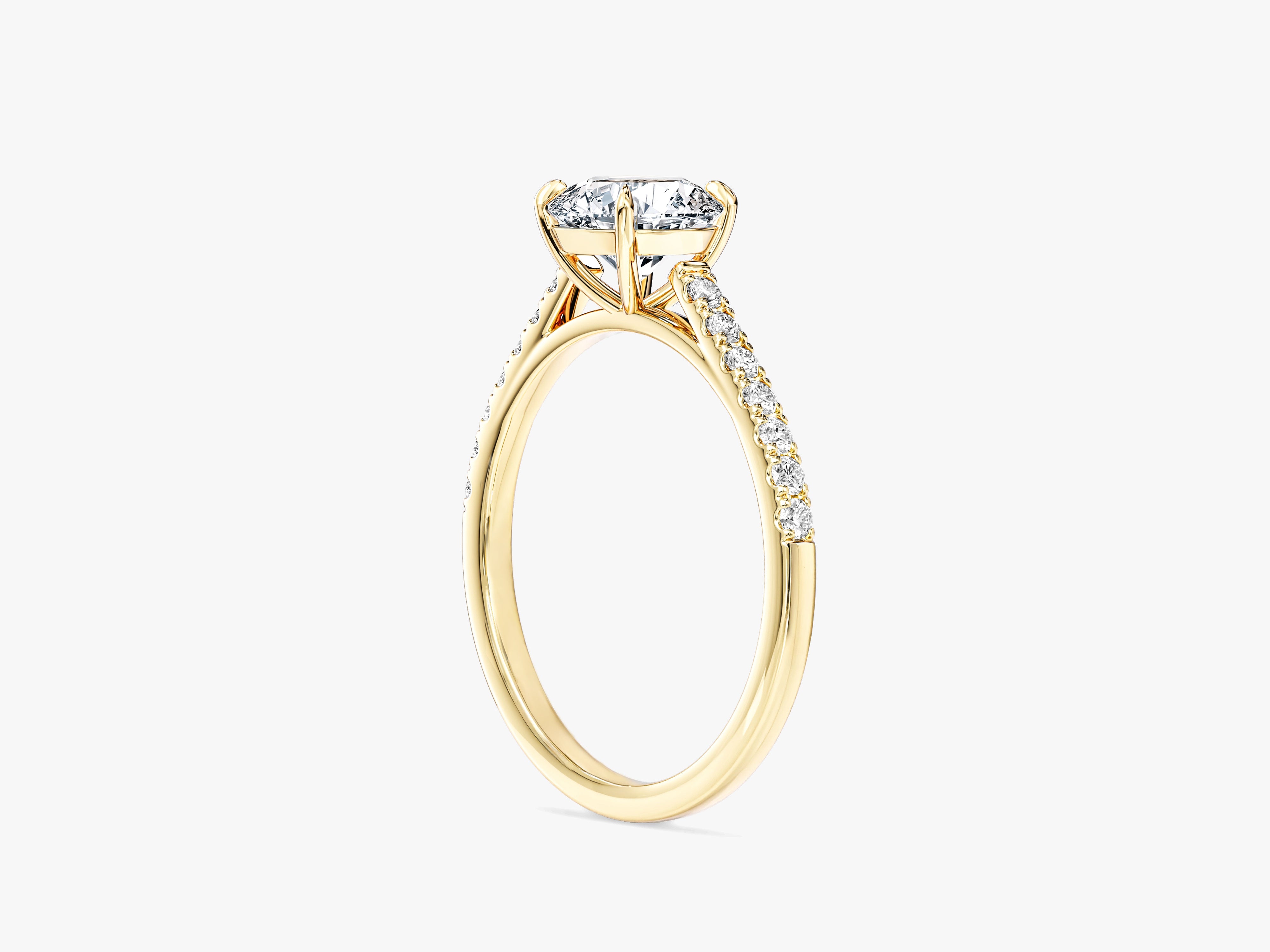 Verlobungsring mit rundem Moissanit im Kathedralenschliff und Pavé-gefassten Seitensteinen (1,00 ct)