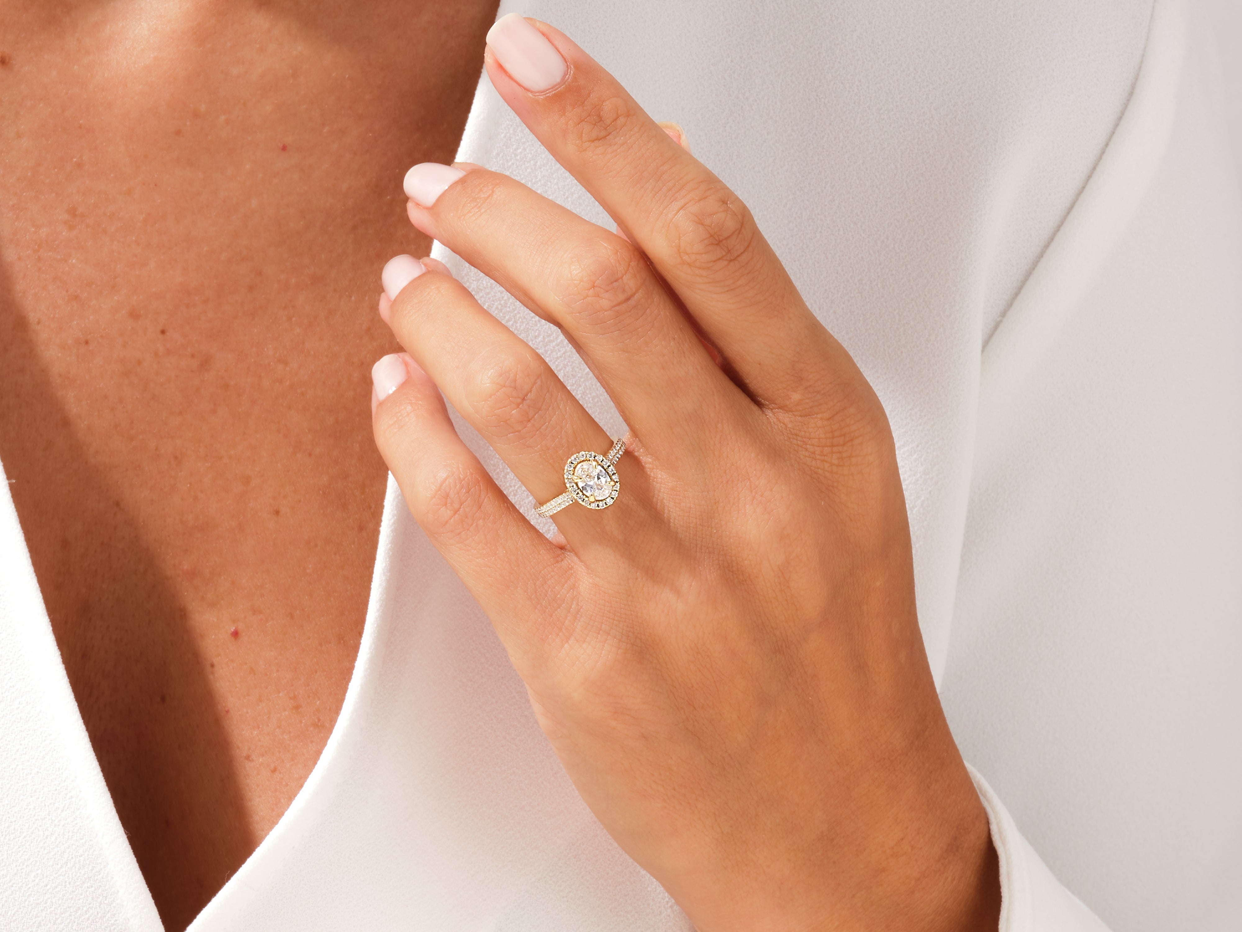 Double Shank Oval Halo Diamond Engagement Ring (1.00 CT)