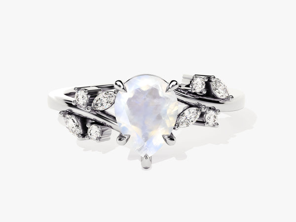 Pear-shaped moonstone and diamond ring, fine jewelry