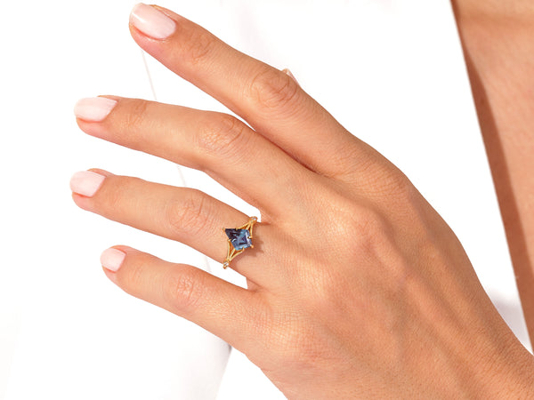 Kite Lab Alexandrite Split Shank Engagement Ring with Moissanite Sidestones
