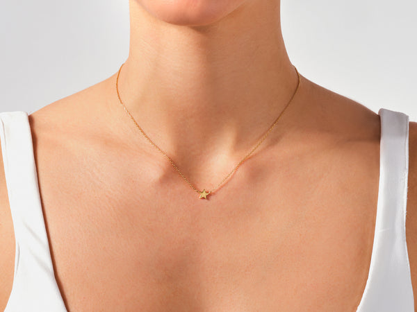 Plain Star Necklace in 14k Solid Gold