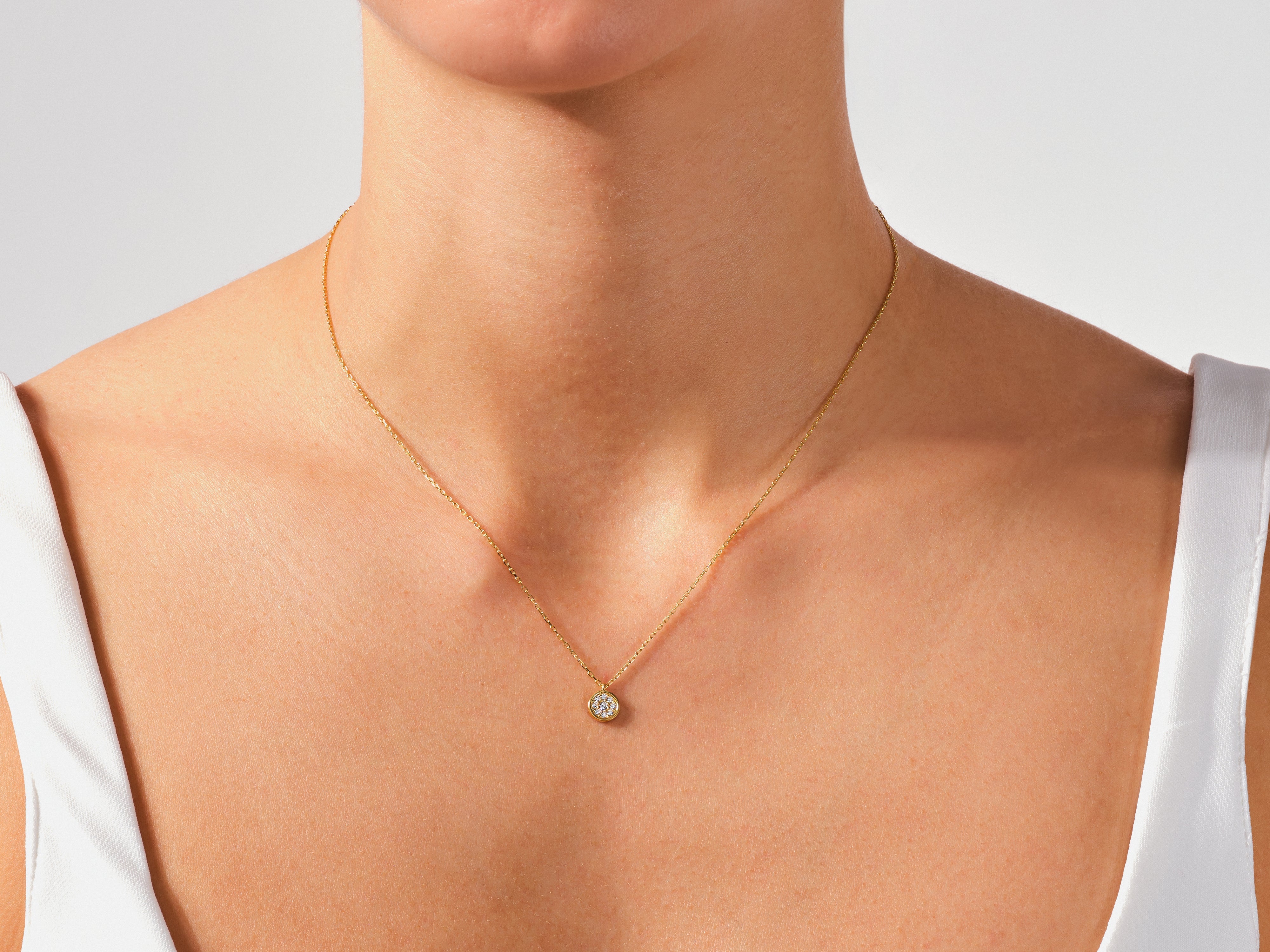 Gold diamond pendant necklace from jewelry company