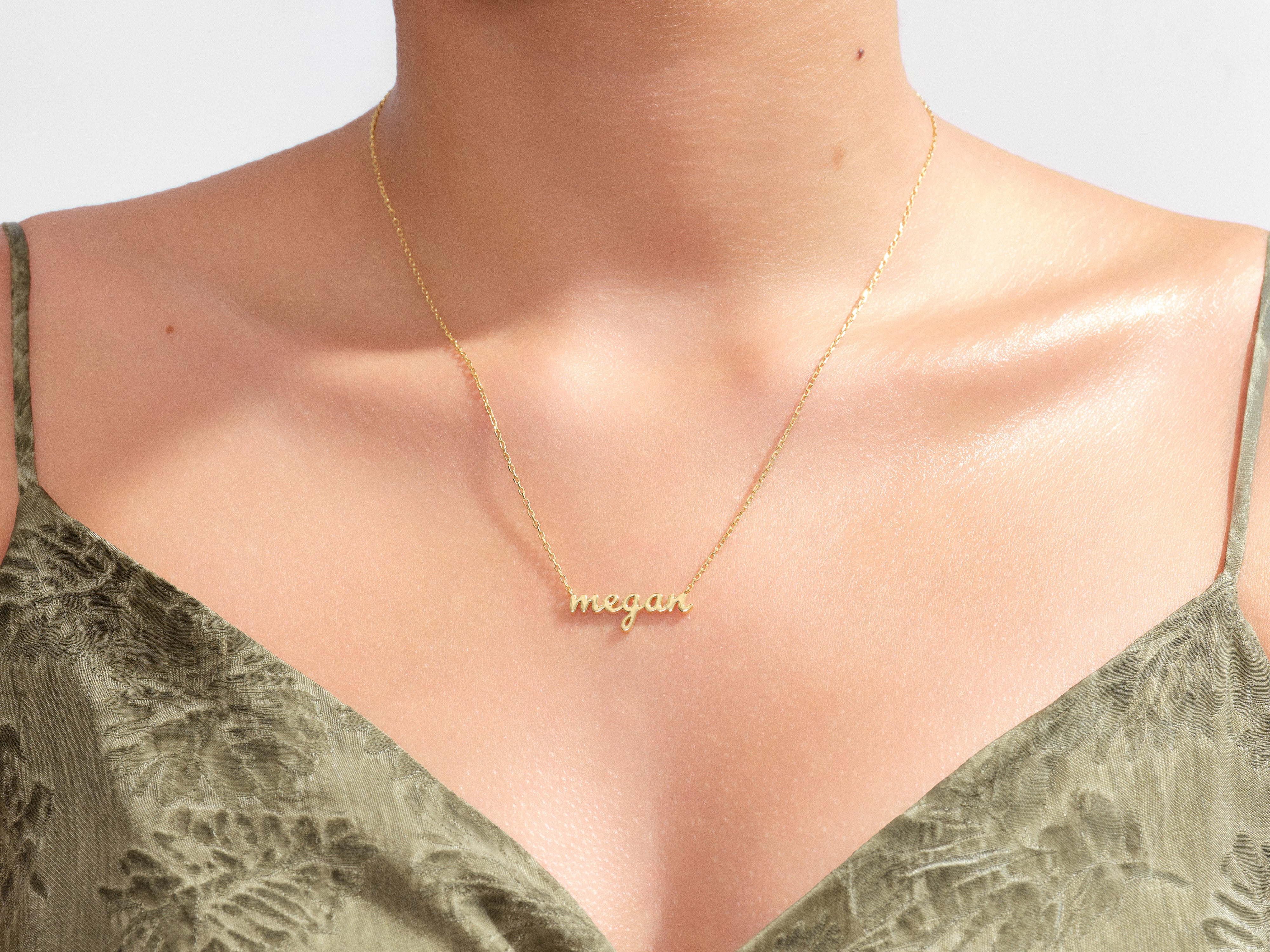 script standard necklace model