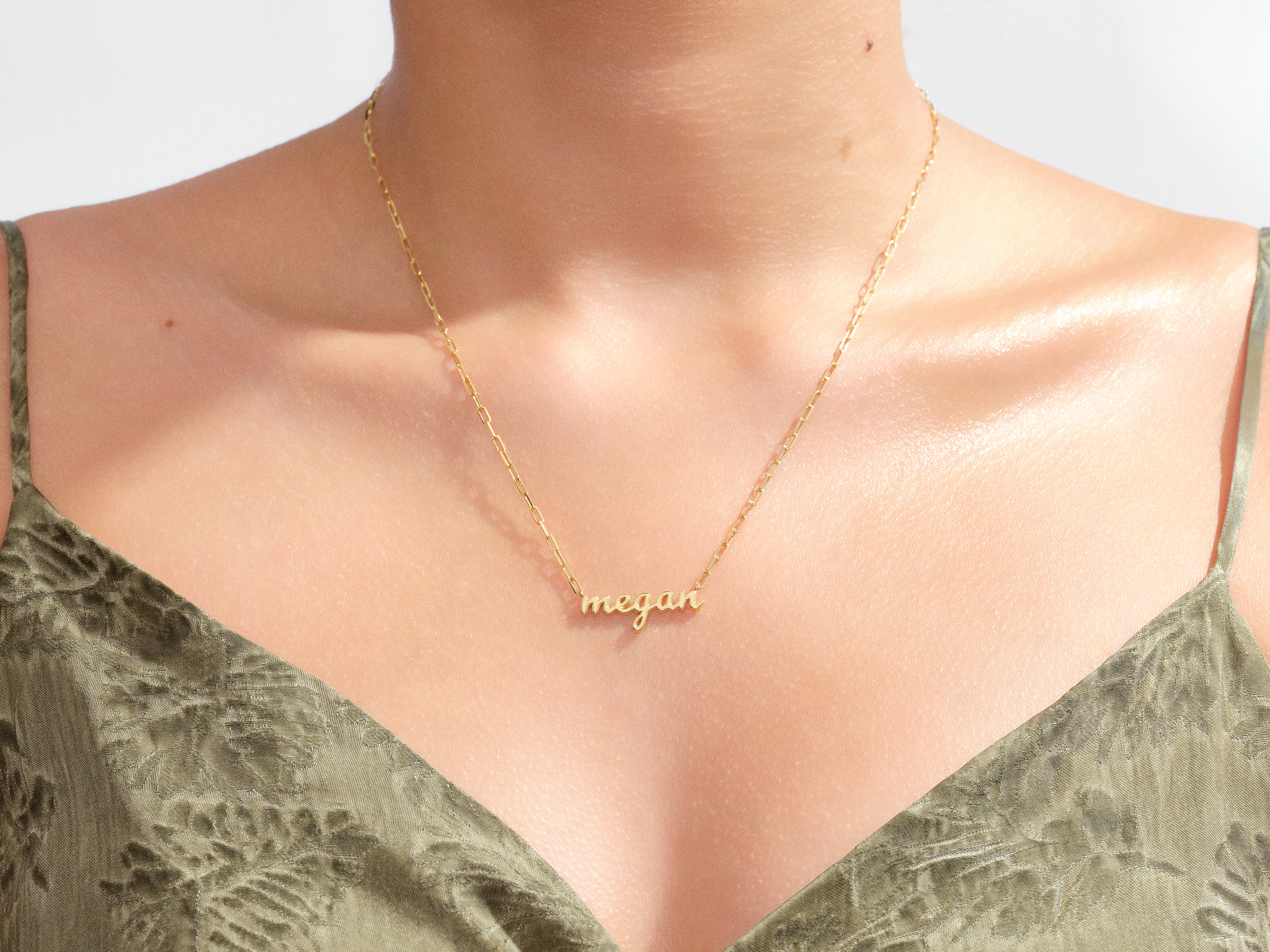 script paperclip necklace model