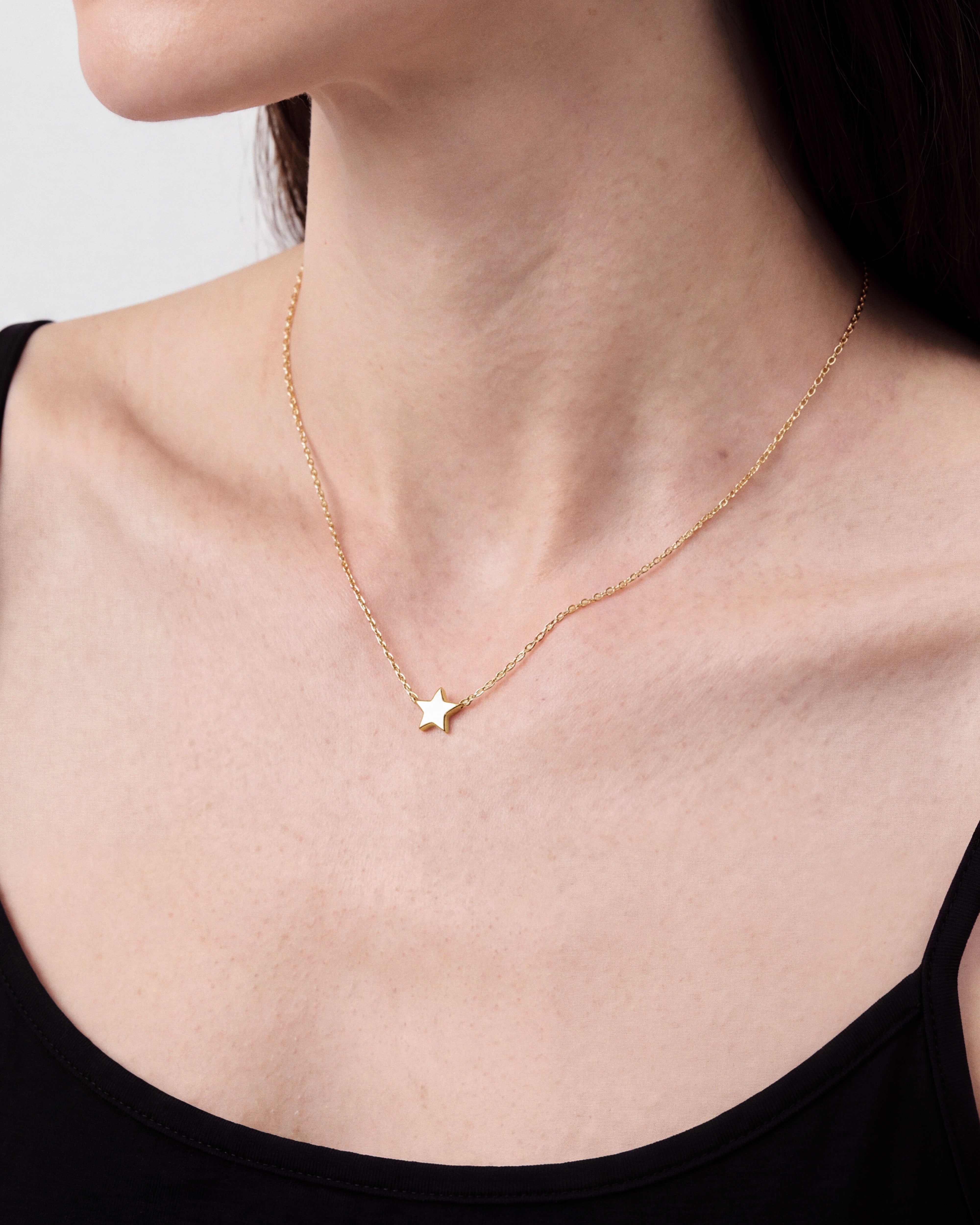 Plain Star Necklace
