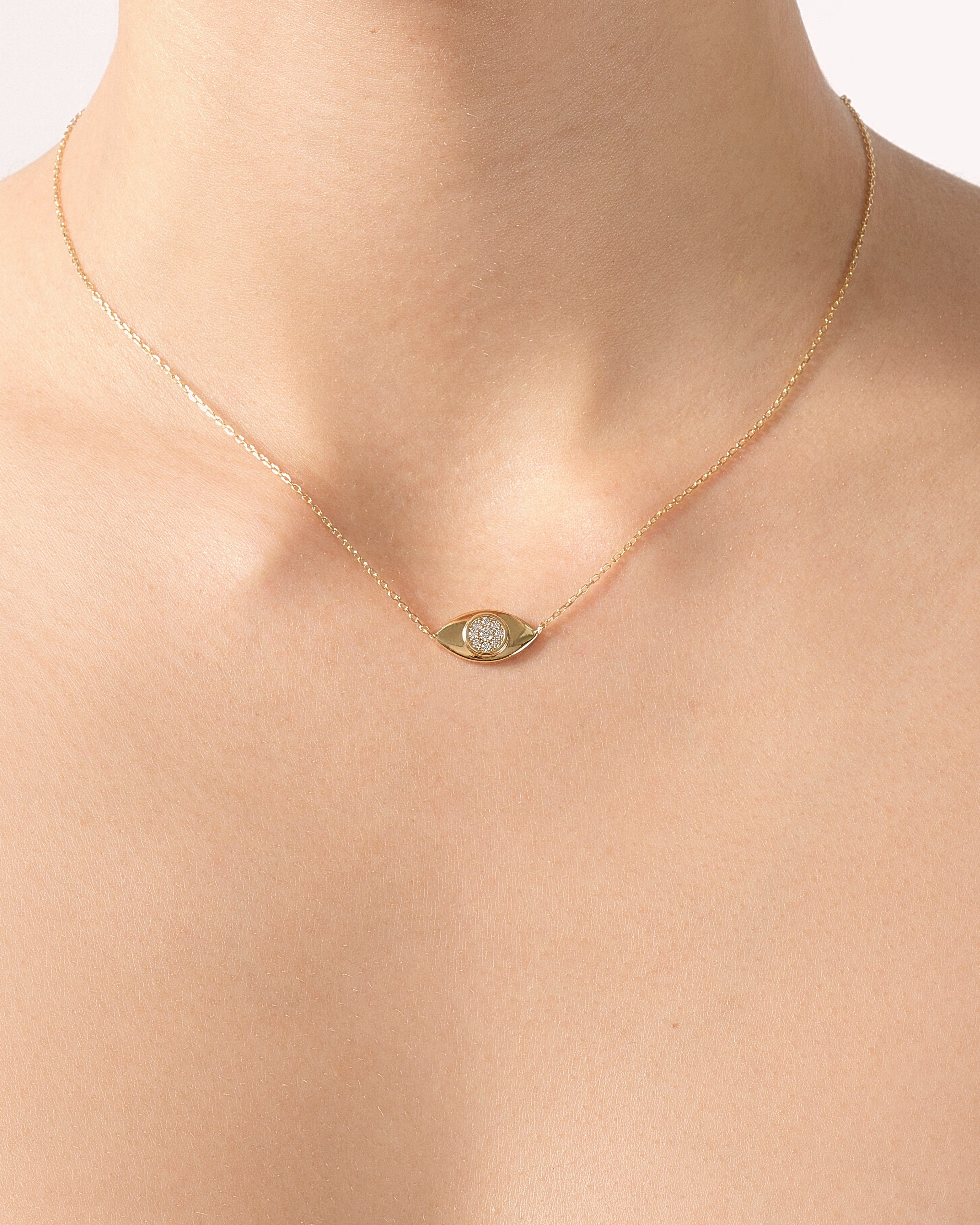 Micro Prong Eye Necklace