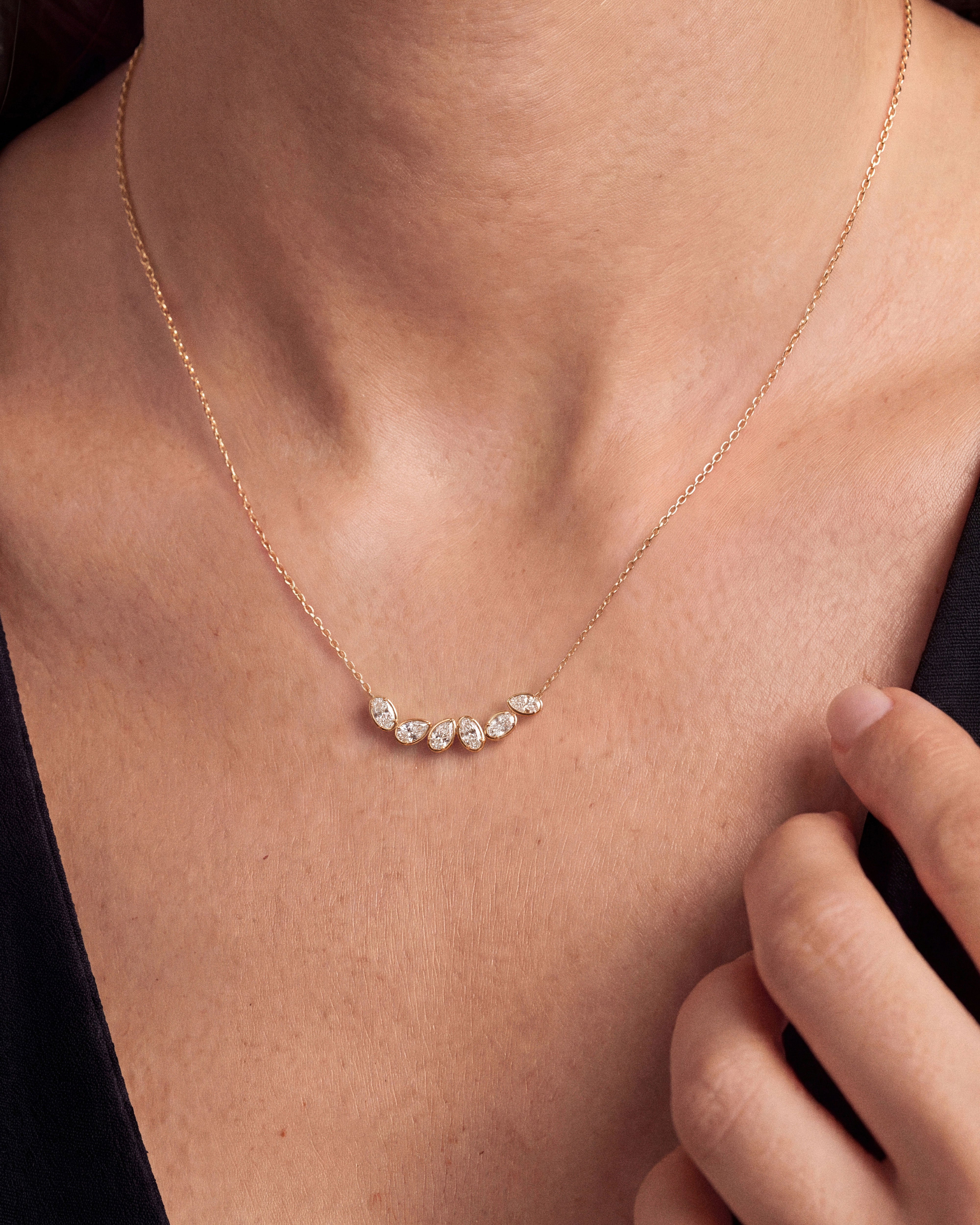 Curved Bar Necklace