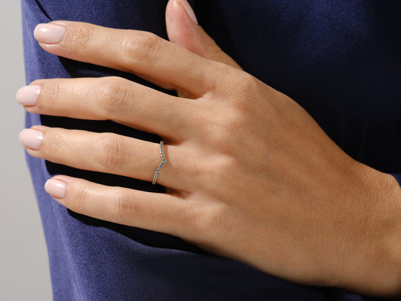 Sapphire Curved Ring in 14k Solid Gold