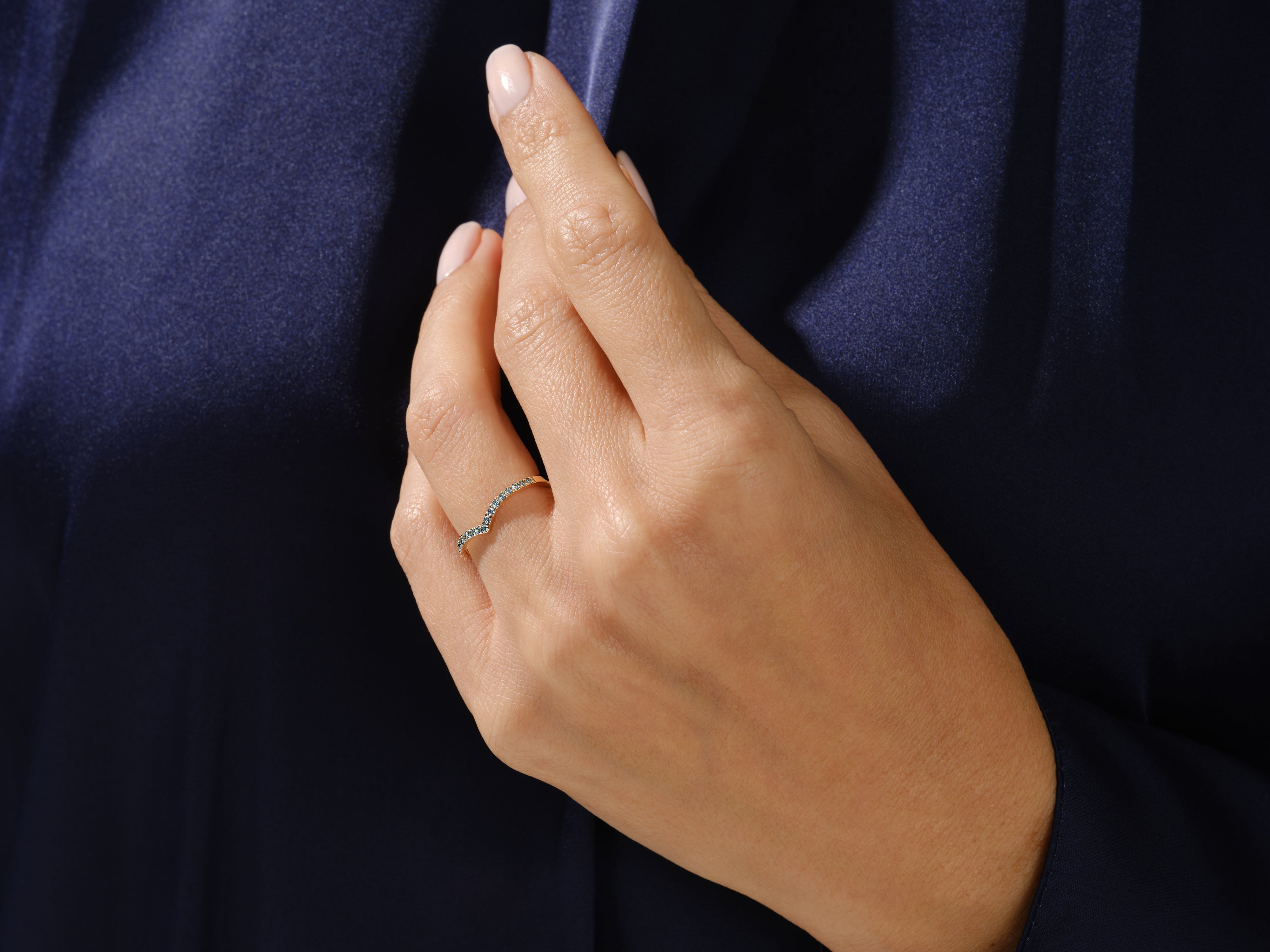 Alexandrite Curved Ring in 14k Solid Gold