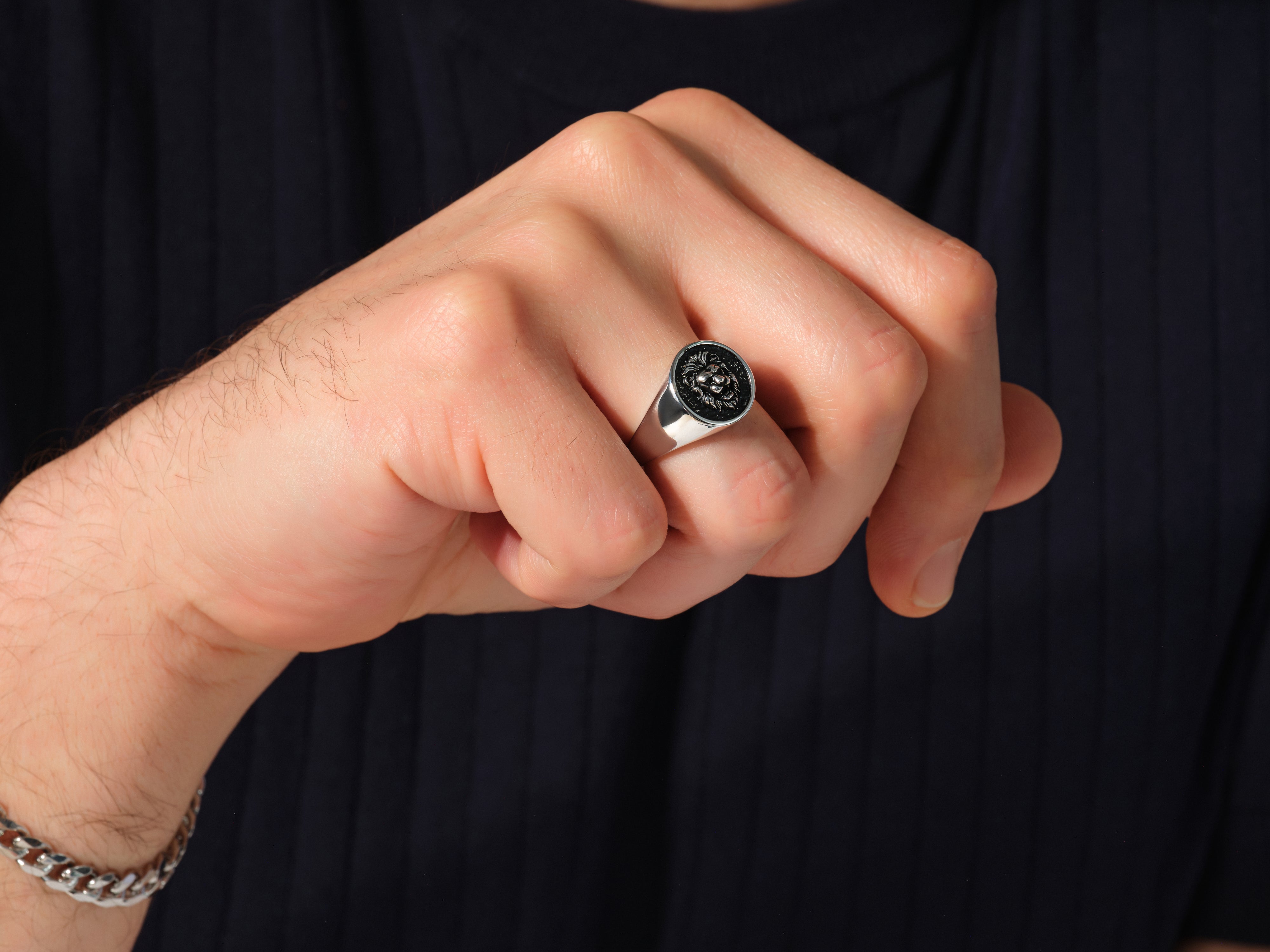 Men's silver signet ring with lion emblem, jewelry