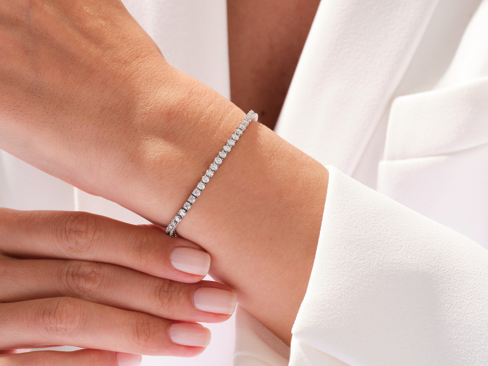 【LLOYD】White Timeless 3MM Basic Tennis Bracelet (S) 追跡送 TENNIS BRACELET 3.27 ct - GB10541 - Global Boutique
